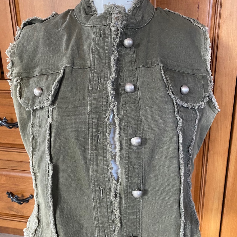 💰3 for $20 - Jeans jacket, never worn